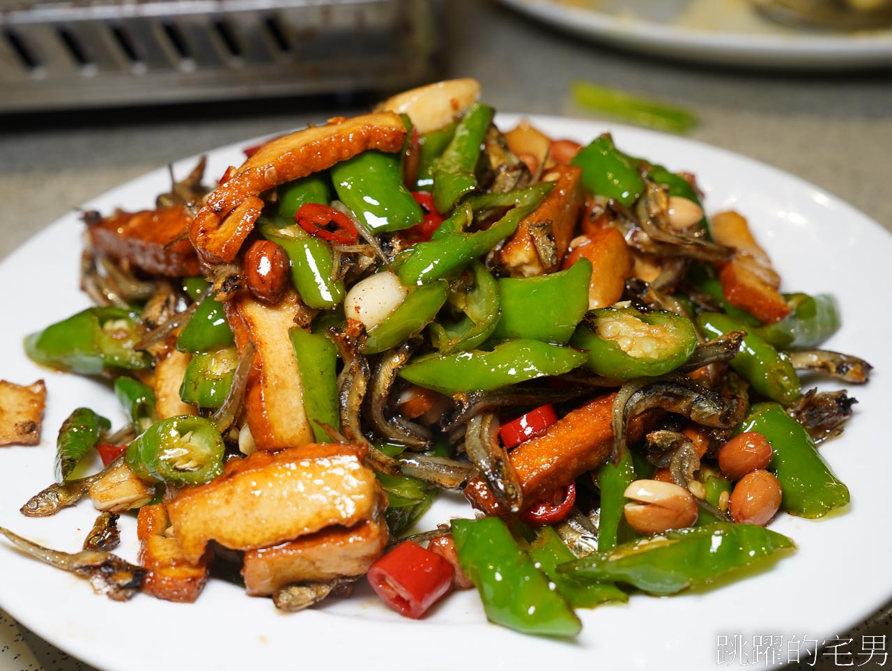 [花蓮美食]大後山深夜食堂-可以小酌一番的花蓮宵夜熱炒，居然有10種雞湯可以選擇