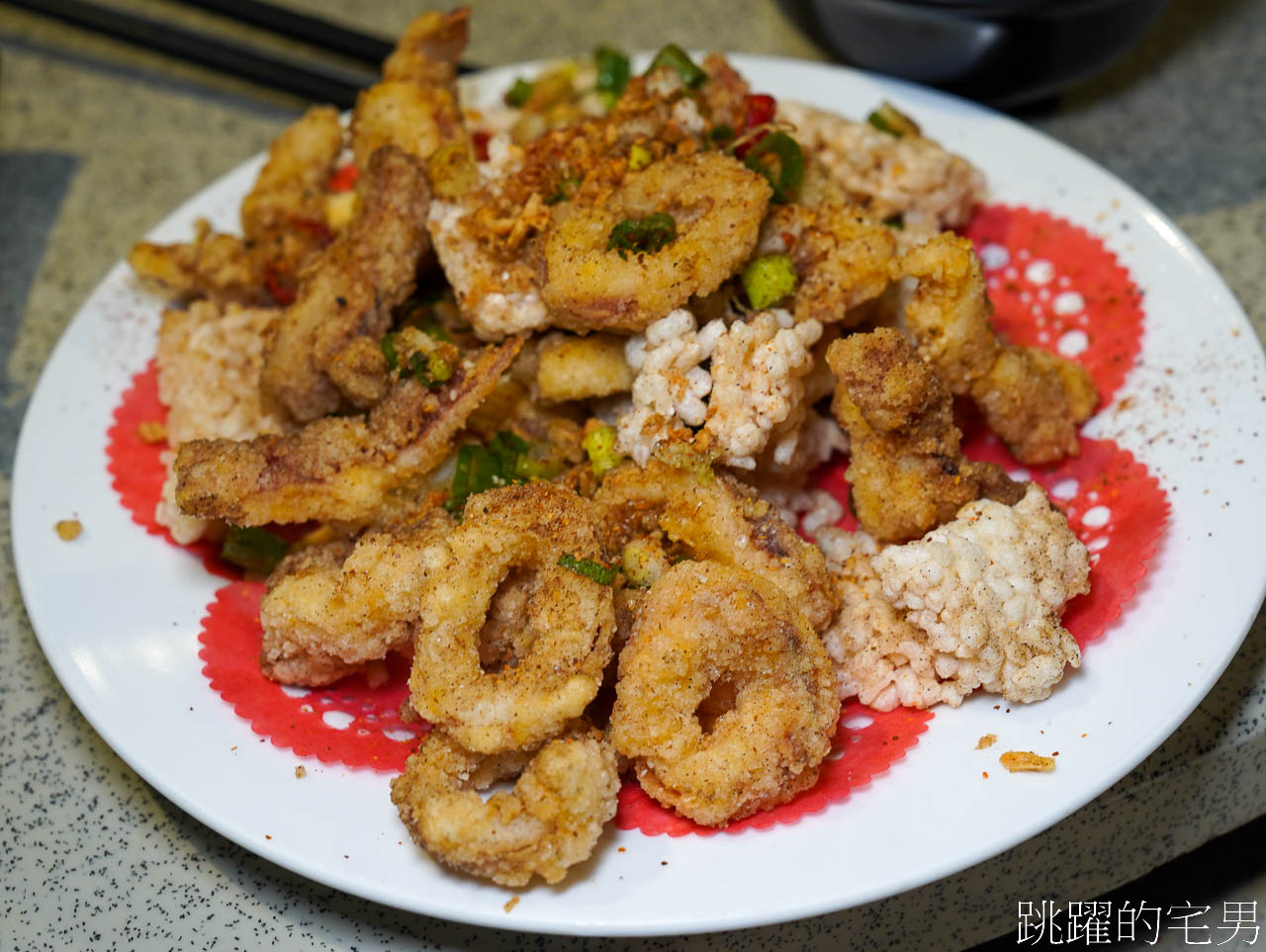 [花蓮美食]大後山深夜食堂-可以小酌一番的花蓮宵夜熱炒，居然有10種雞湯可以選擇