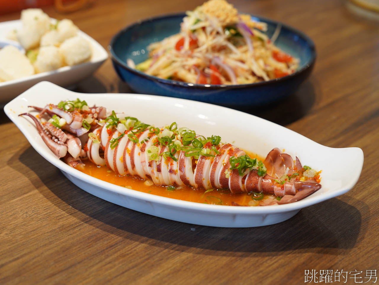 2024花蓮泰式料理「香茅廚房Lemongrass Kitchen」手工醬汁味道濃厚，黃咖哩完全是我的菜，軟殼蟹炸得極好! 還是花蓮寵物友善餐廳，花蓮美食
