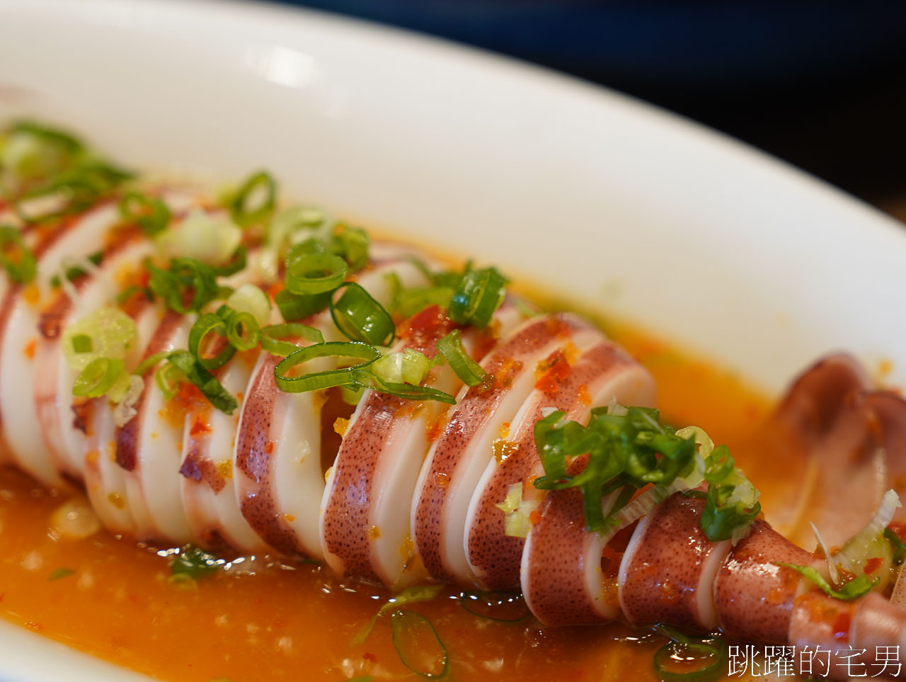2024花蓮泰式料理「香茅廚房Lemongrass Kitchen」手工醬汁味道濃厚，黃咖哩完全是我的菜，軟殼蟹炸得極好! 還是花蓮寵物友善餐廳，花蓮美食
