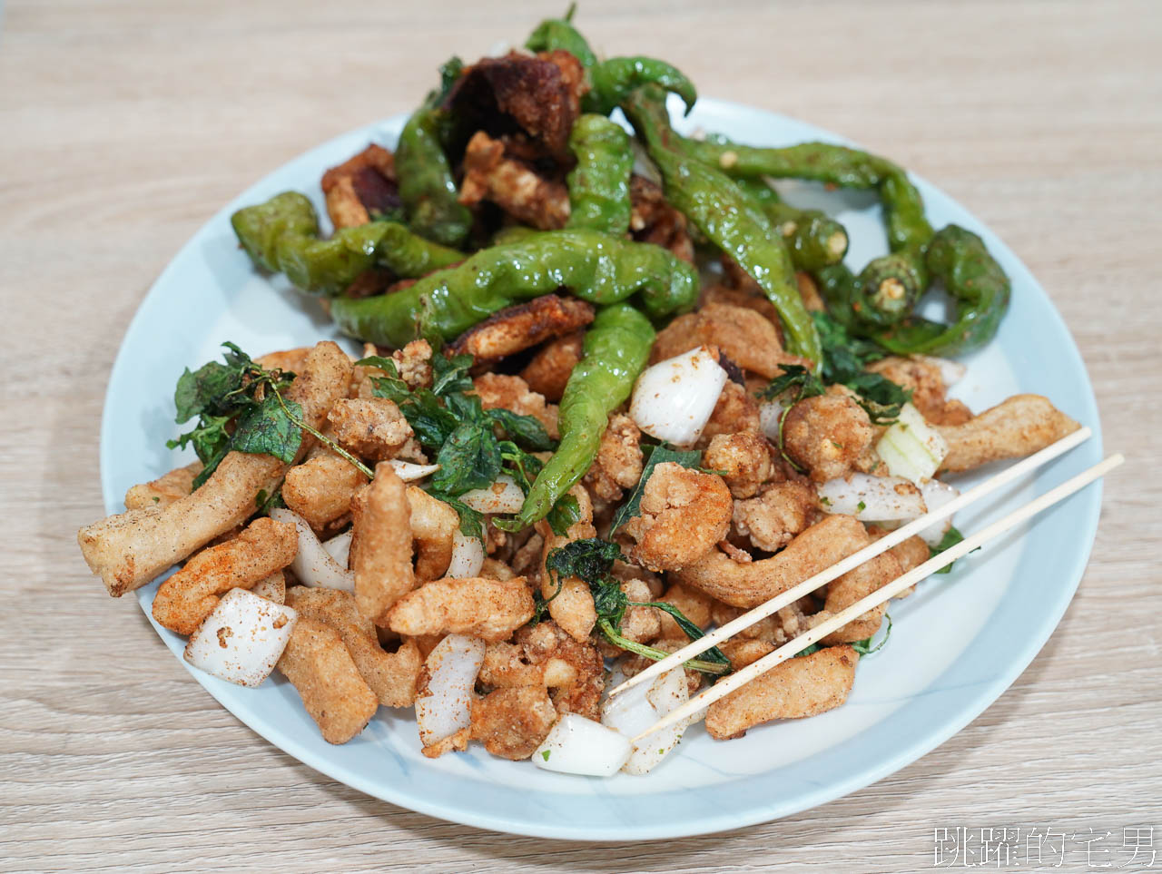 [花蓮鹹酥雞]阿亮香雞排德安店-你們有吃過魷魚蛋嗎? 週末限定