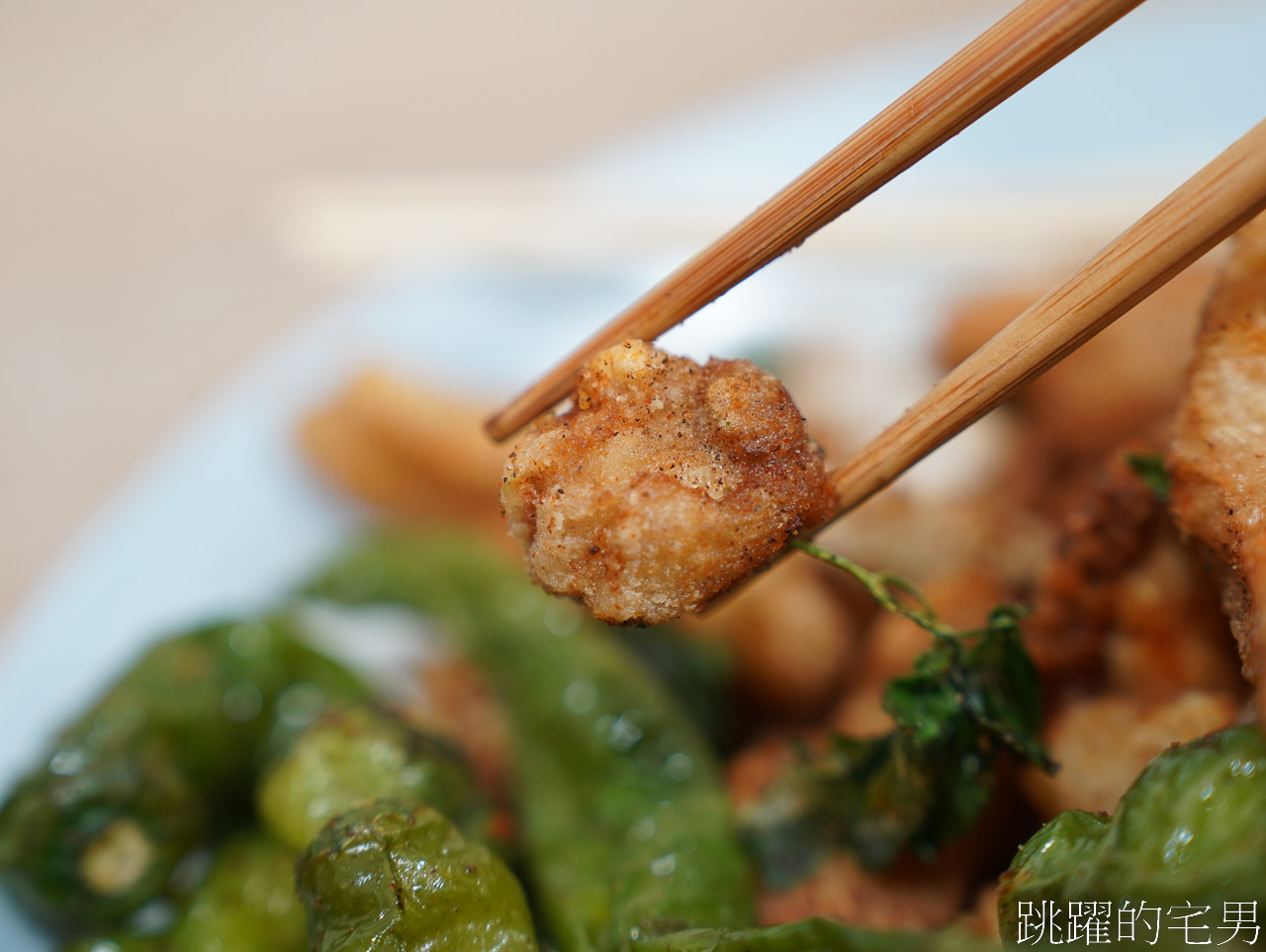 [花蓮鹹酥雞]阿亮香雞排德安店-你們有吃過魷魚蛋嗎? 週末限定