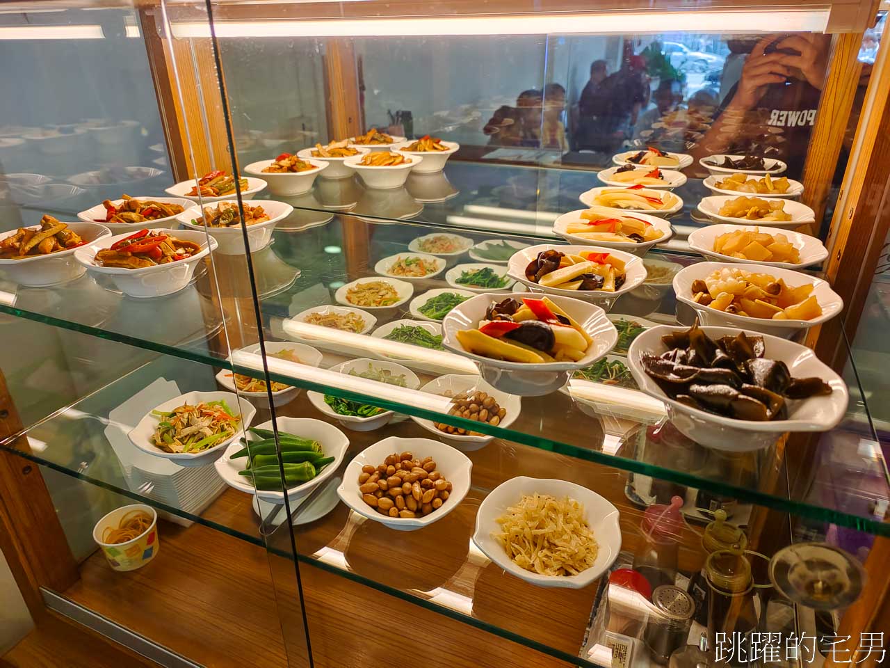 花蓮素食推薦「慧萊素食」熱炒滋味濃厚好吃，不吃素都會喜歡