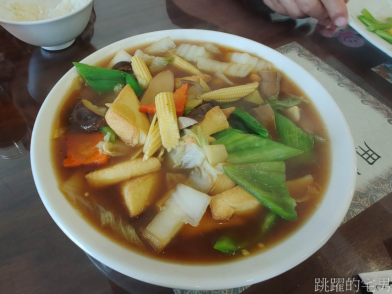 花蓮素食推薦「慧萊素食」熱炒滋味濃厚好吃，不吃素都會喜歡
