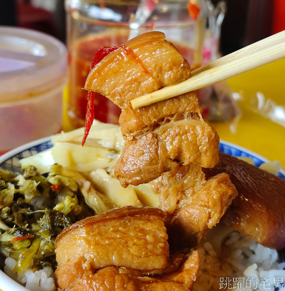 [花蓮早餐推薦]鼎吉大腸鮮蚵麵線/爌肉飯-這家蚵仔超大顆又鮮美 雙料大腸麵線必吃 花蓮重慶市場美食