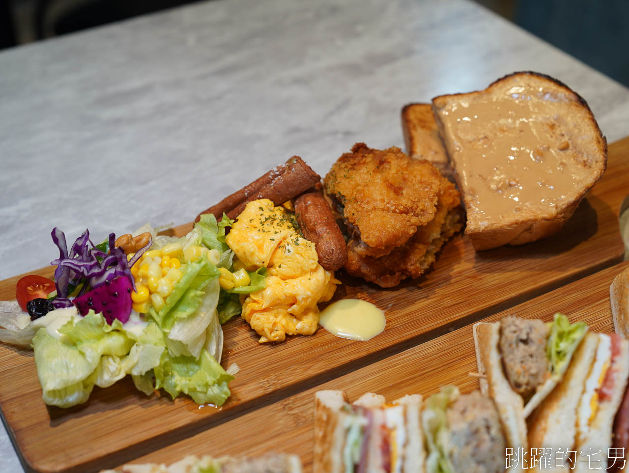 [花蓮早午餐]Bravo Brunch甚好早午餐-辛拉麵加了牛奶，湯頭好喝有層次，花蓮早餐吃吃看