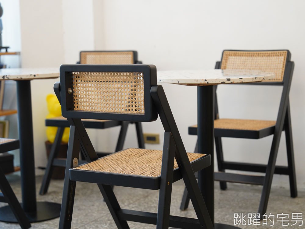 [新城咖啡廳]Cabret Cafe-花蓮好吃甜點下午茶，13種口味費南雪，還有狗狗零食，寵物友善咖啡廳