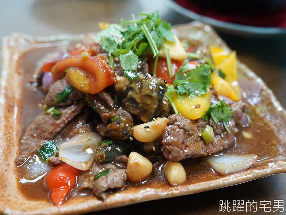 [吉安美食]阿姑的店-花蓮老店鹹香濃郁好吃家常菜，白飯讓你吃到飽，招牌芋頭捲、蔥爆松坂肉、道道都是下飯菜，花蓮美食