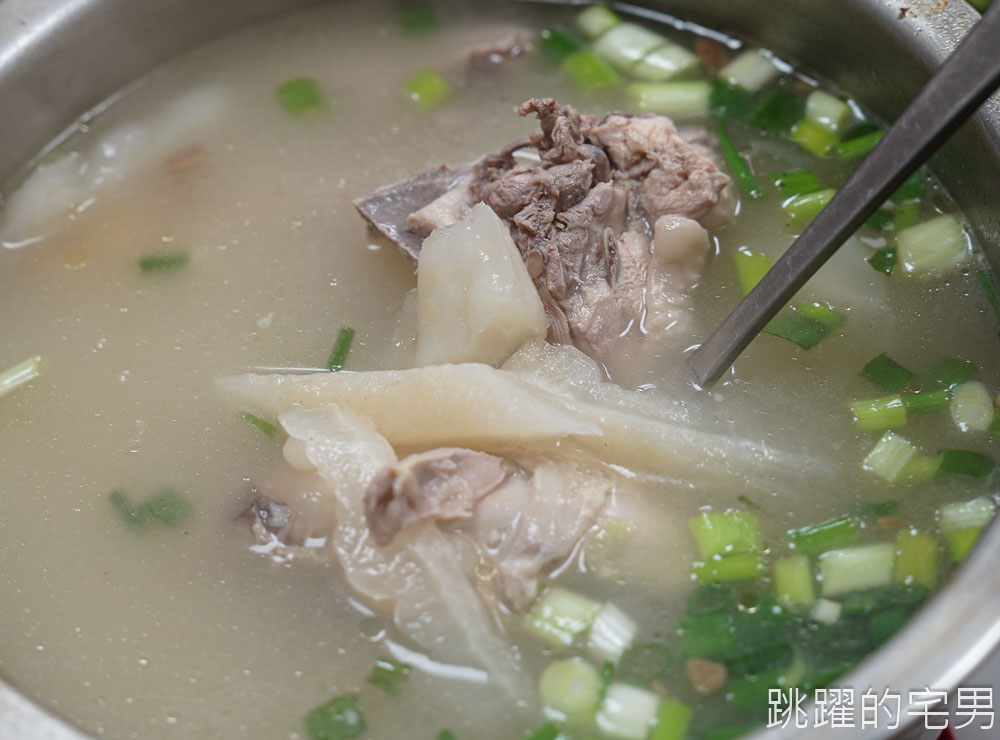 [吉安美食]阿姑的店-花蓮老店鹹香濃郁好吃家常菜，白飯讓你吃到飽，招牌芋頭捲、蔥爆松坂肉、道道都是下飯菜，花蓮美食