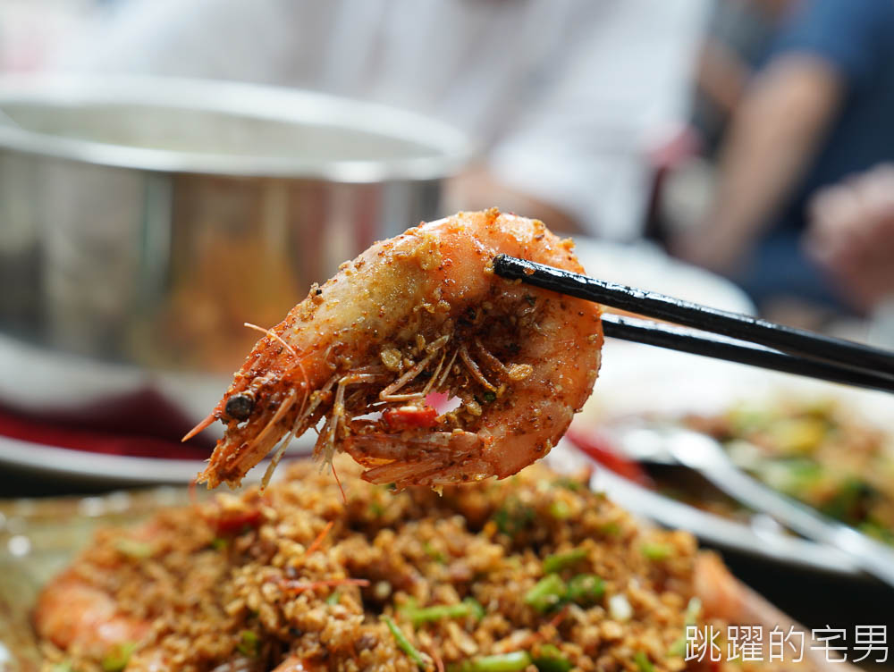 [吉安美食]阿姑的店-花蓮老店鹹香濃郁好吃家常菜，白飯讓你吃到飽，招牌芋頭捲、蔥爆松坂肉、道道都是下飯菜，花蓮美食