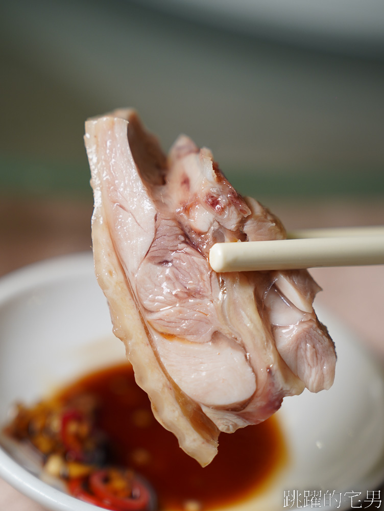 [花蓮美食]闔家歡南北餚餐館-在地人都知道的花蓮老店，芝麻豆沙鍋餅就是永遠的神，闔家歡南北餚餐館菜單