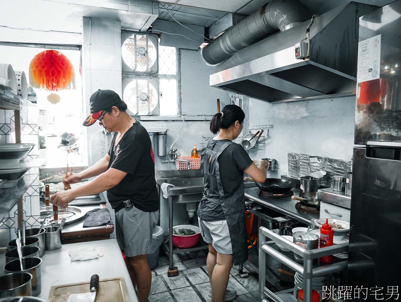 [花蓮美食]劉姥姥麵店-眷村油蔥拌麵令人驚艷，單純的味道竟能如此好吃、麻醬麵，眷村炒滷味