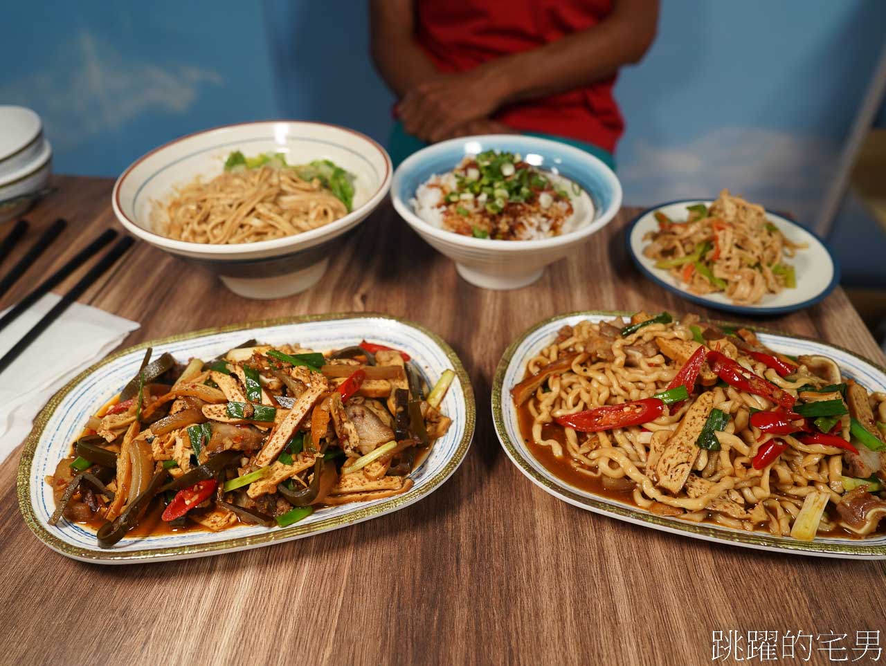 [花蓮美食]劉姥姥麵店-眷村油蔥拌麵令人驚艷，單純的味道竟能如此好吃、麻醬麵，眷村炒滷味