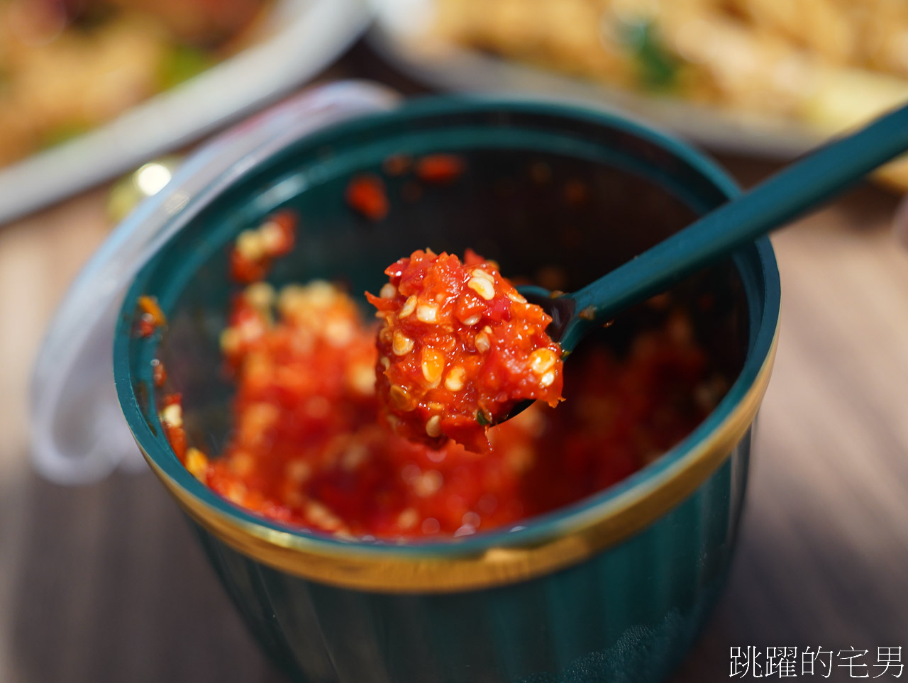 [花蓮美食]劉姥姥麵店-眷村油蔥拌麵令人驚艷，單純的味道竟能如此好吃、麻醬麵，眷村炒滷味