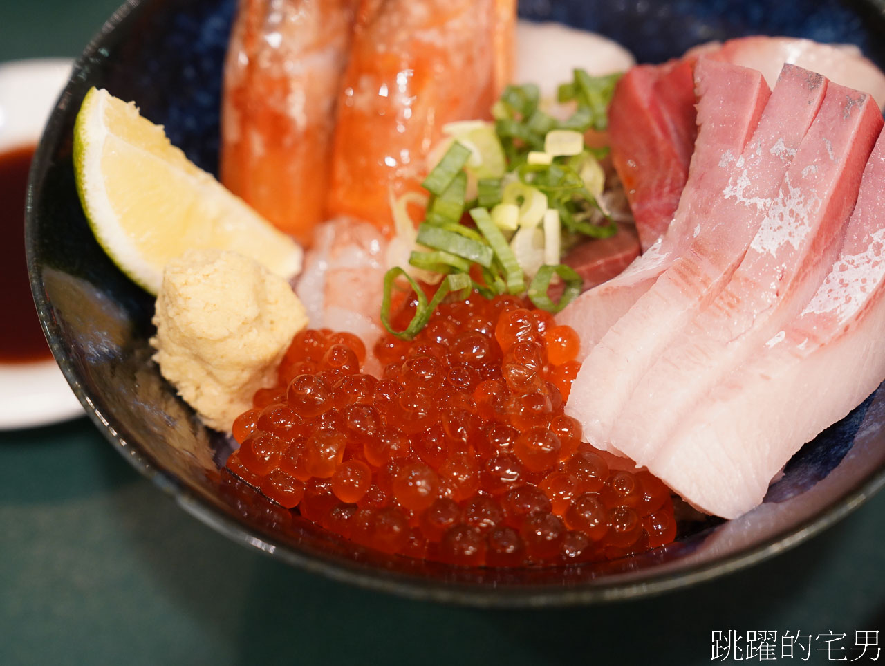 [花蓮美食]季之雲-花蓮日式料理推薦，整條星鰻海鮮丼飯有夠爽，日本厚切豬排超嫩，炸牡蠣絕對必點