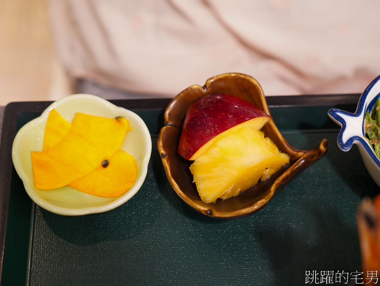 [花蓮美食]季之雲-花蓮日式料理推薦，整條星鰻海鮮丼飯有夠爽，日本厚切豬排超嫩，炸牡蠣絕對必點