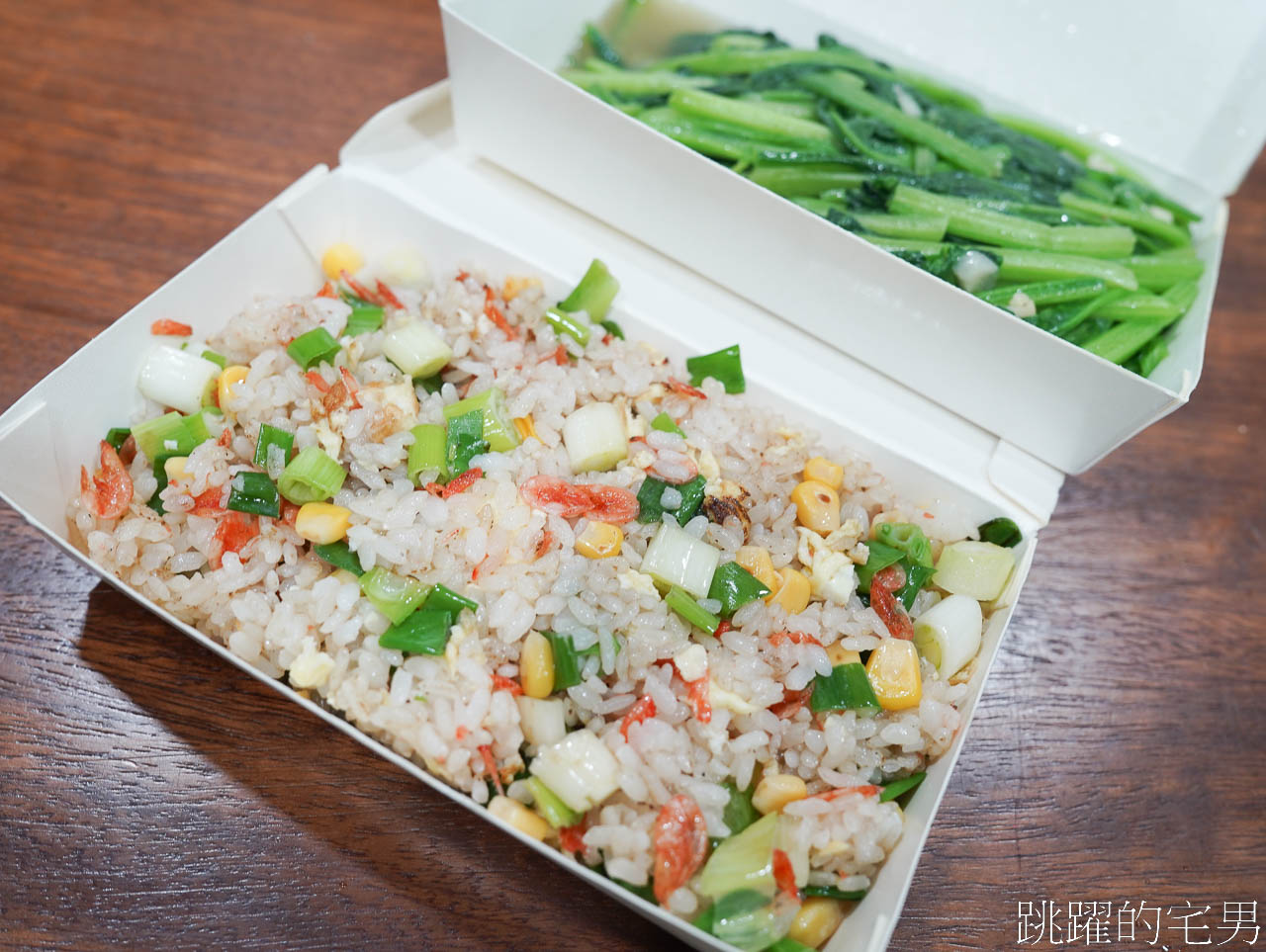 [花蓮美食]吳記麵店-這家花蓮炒麵完全我的菜，櫻花蝦炒飯大推! 建議電話預訂