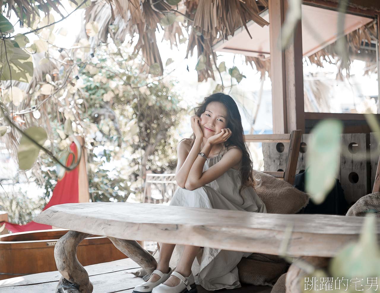 [花蓮市海景咖啡廳]戶不閉chill chill-花蓮市區也有看海咖啡廳，開到晚上12點，氣氛超好簡直就在國外，還在東大門夜市附近，花蓮海景咖啡廳推薦