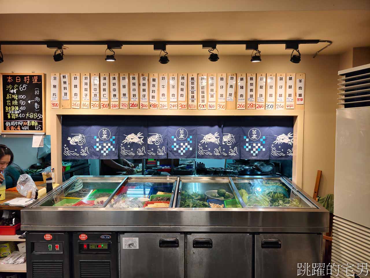 [花蓮美食]班長的店熱炒海鮮-花蓮海產店炒米粉、拔絲地瓜超級好吃、吃到不夠還加點!