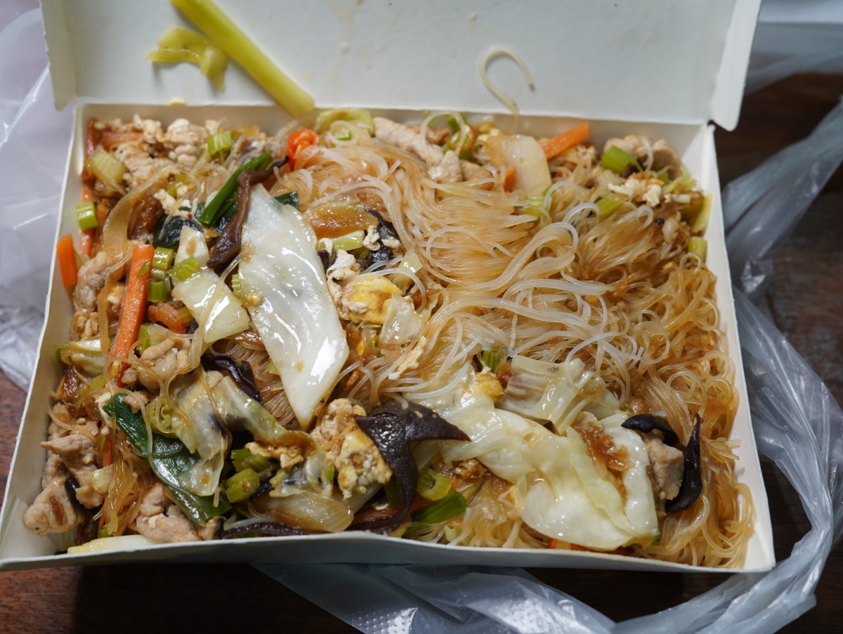 [花蓮美食]班長的店熱炒海鮮-花蓮海產店炒米粉、拔絲地瓜超級好吃、吃到不夠還加點! @跳躍的宅男