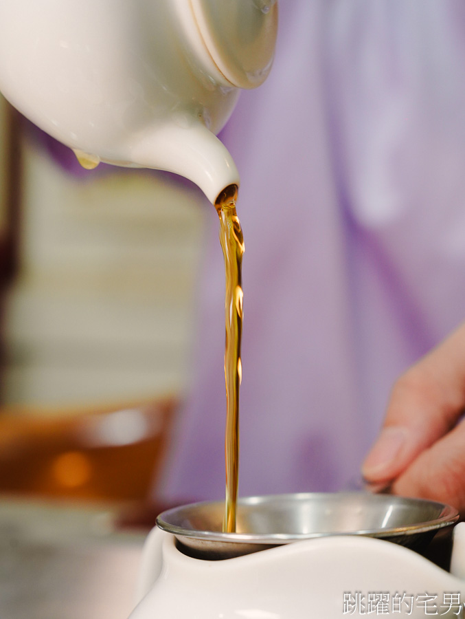 [台北茶行]雋美佳茶業公司-近40年台北茶行價格透明可換貨，超健談年輕2代老闆教你泡茶步驟零失誤，提供客製化茶葉禮盒、5星飯店原葉茶包