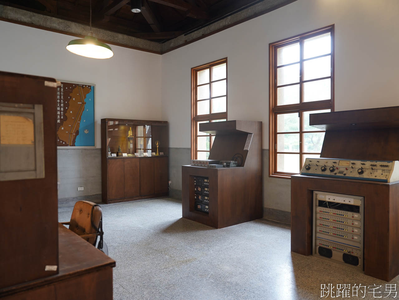 [花蓮景點]花蓮港放送局1944 -松園別館旁1944年就存在的花蓮老電台，重新開放聆聽花蓮聲景，還有咖啡廳跟書店