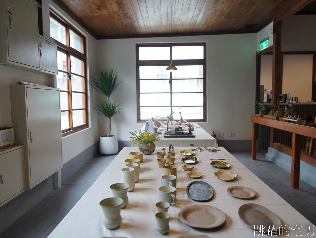 [花蓮景點]花蓮港放送局1944 -松園別館旁1944年就存在的花蓮老電台，重新開放聆聽花蓮聲景，還有咖啡廳跟書店