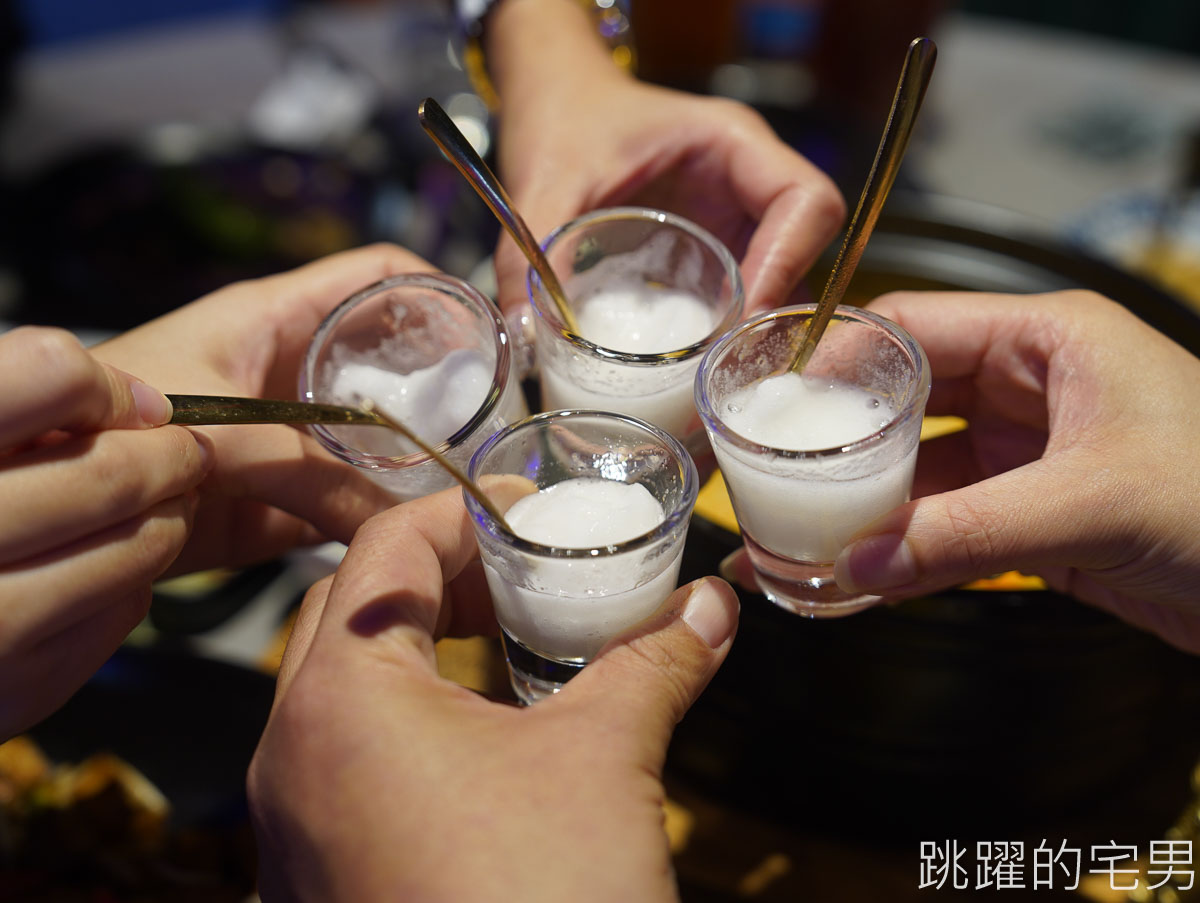 [中山站美食]朝粥幫砂鍋粥與中華料理-冬季必吃! 台北粥生米現滾口感超細膩，各種熱炒必點臭豆腐，台北聚餐餐廳推薦，朝粥幫台北粥推薦