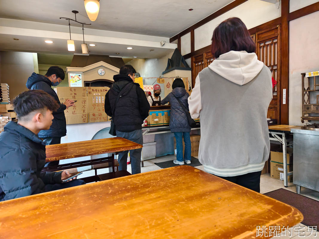 [花蓮美食]建國路東池池上飯包-花蓮便當推薦排骨飯，又酥又香、飯又好吃