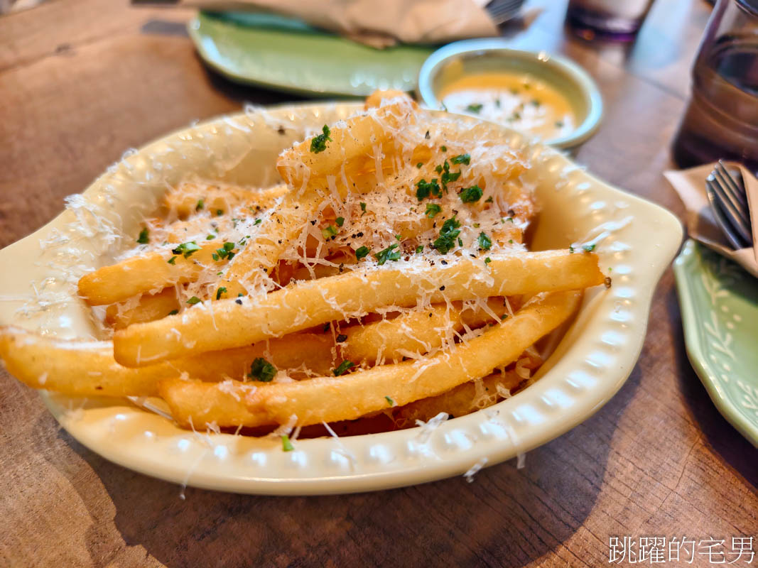 [花蓮美食]旺福花蓮義式小餐館-台灣味義大利麵深得我心，挑高老屋空間全日供餐，花蓮寵物友善餐廳