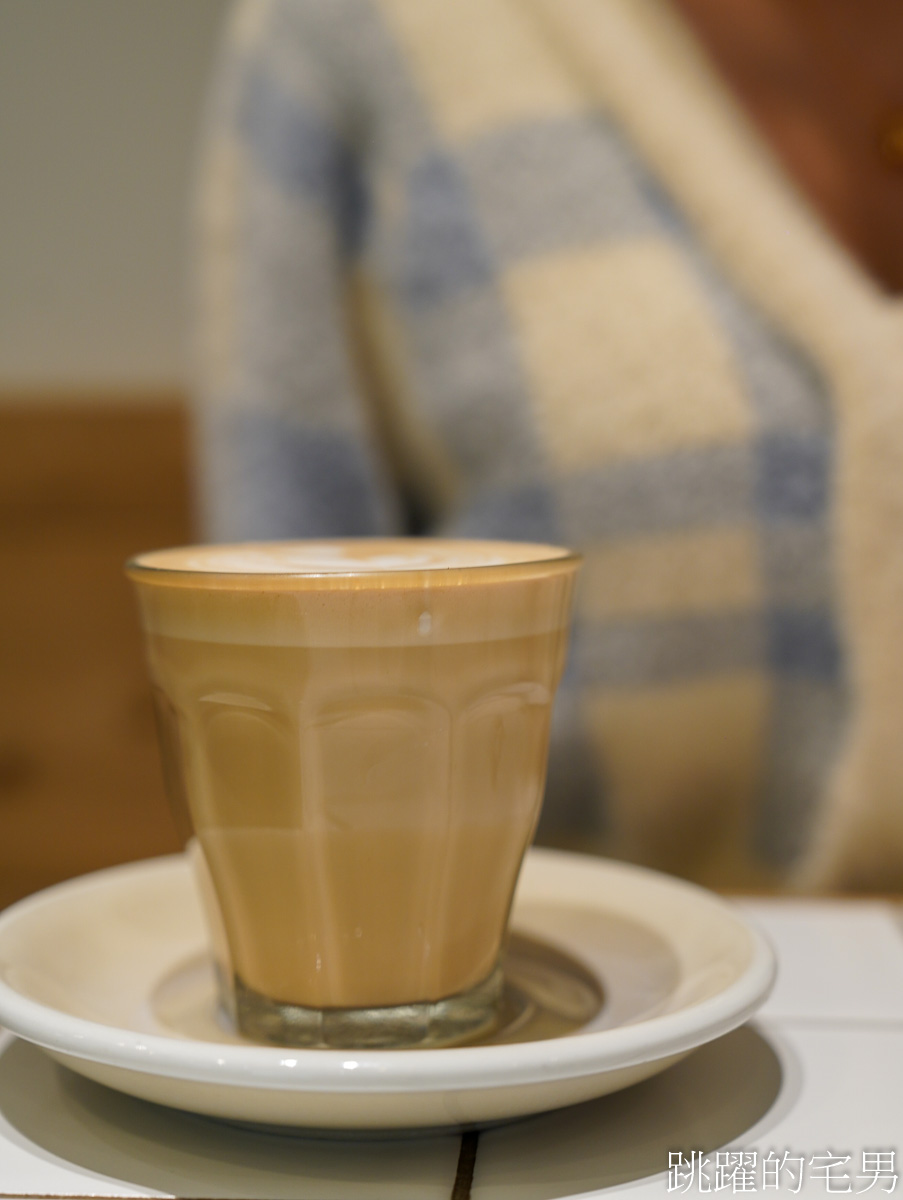 [雙連早午餐]Supranormal Bakery Cafe赤峰店-推薦熱辣蝦仁嫩蛋可頌，蛋塔一早要來買