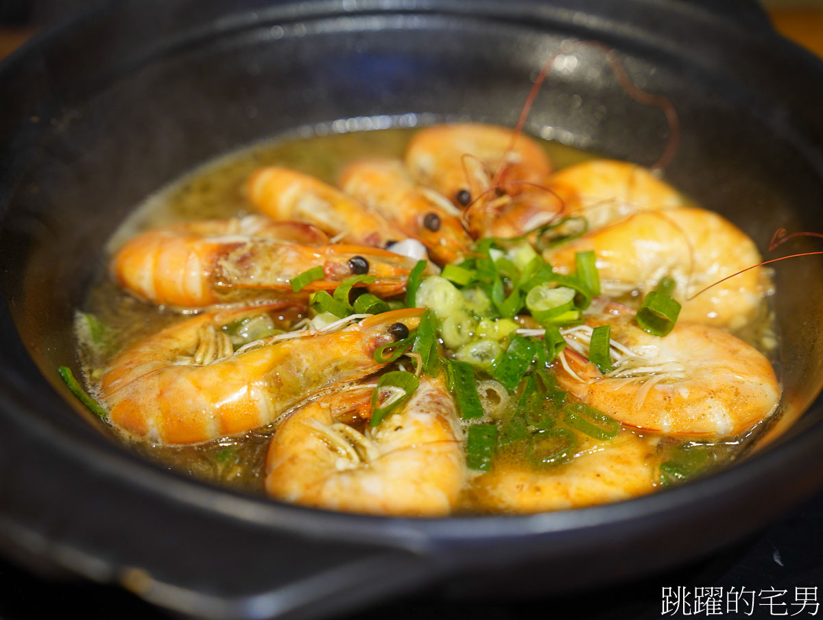 [花蓮景觀餐廳]月廬食堂好吃嗎? 你絕對是問錯人，我吃得不是梅子雞，是這個地方的喜怒哀樂，鳳林美食