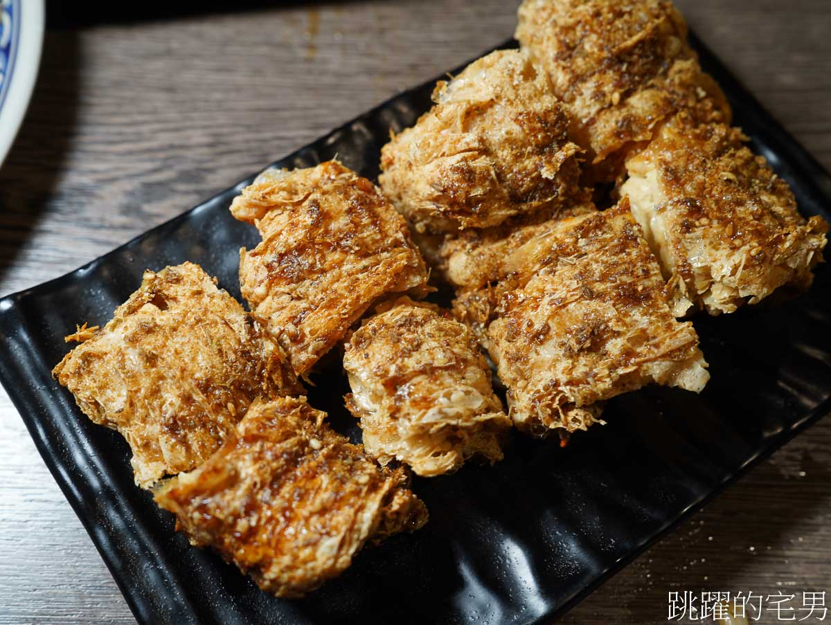 [吉安美食]東北燒烤熱炒-超好吃的烤茄子，孜然味香而不嗆真下飯，每個人必須都要點一條!!  吉安黃昏市場美食，花蓮宵夜