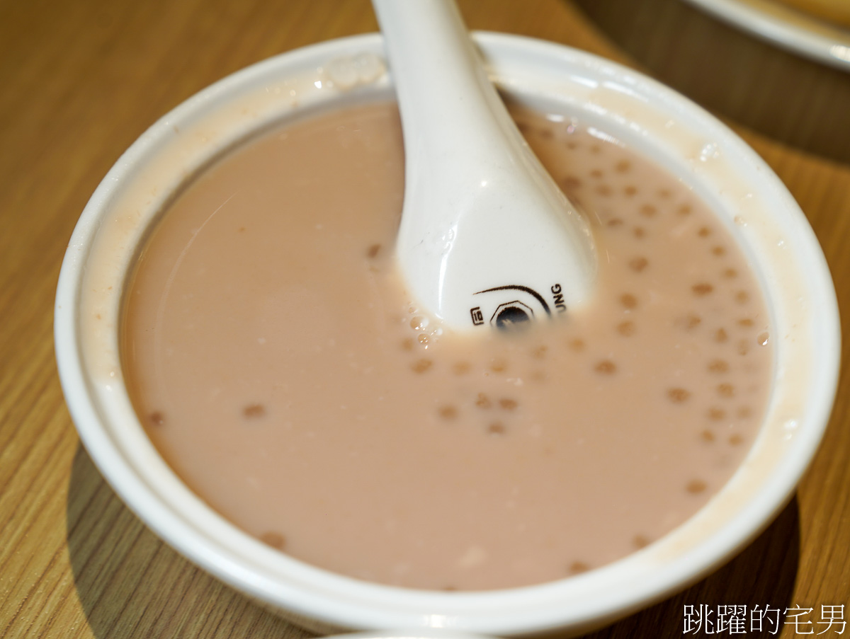 [新店美食]添好運新店裕隆城店-添好運吃到飽食測! 狂吃100道港式點心殘酷排名，眾人推薦必吃「這8道夢幻名單」提供添好運菜單，七張美食