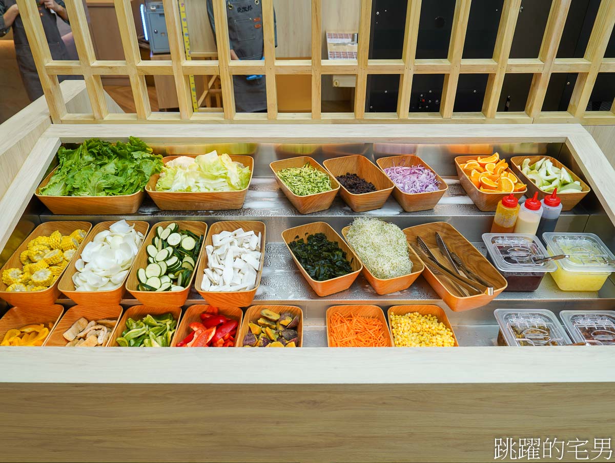 [花蓮美食]栄次郎個人燒肉plus+花蓮中山店-花蓮個人燒肉提供自助吧吃到飽，下午有營業還開到開到凌晨1點半，花蓮宵夜