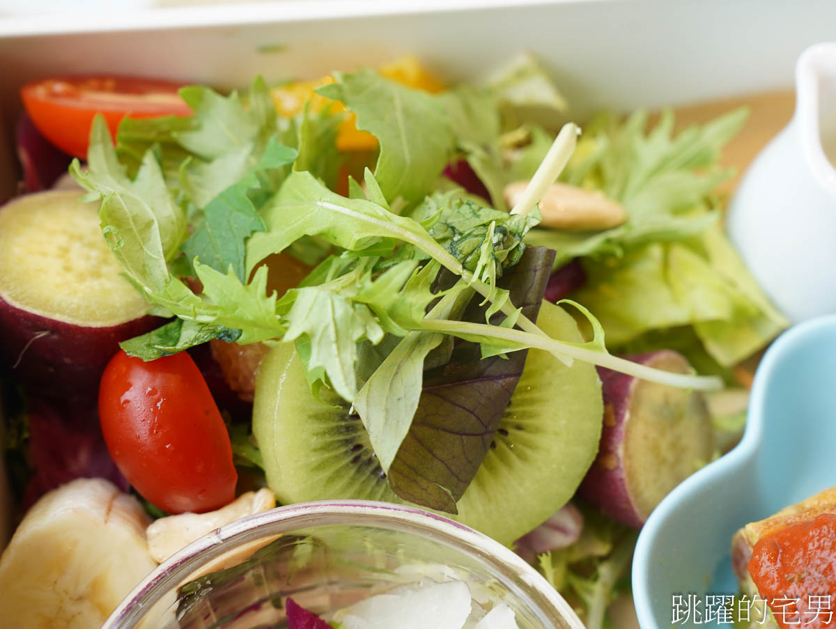 [日月町複合式商場]國道6號最美休息驛站，4層樓網美餐車美食咖啡廳好吃又好拍、TSUTAYA BOOKSTORE 蔦屋書店、伴手禮，南投埔里景點