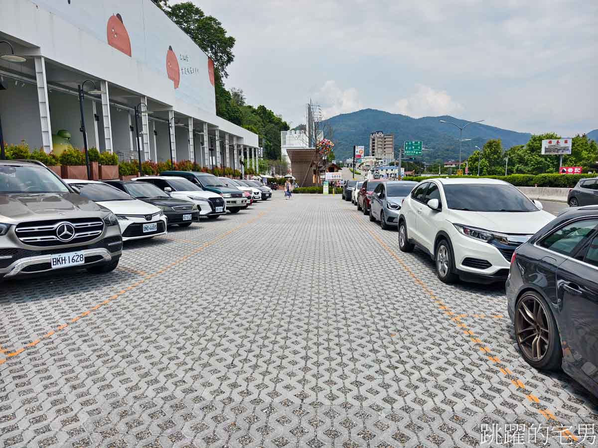 [日月町複合式商場]國道6號最美休息驛站，4層樓網美餐車美食咖啡廳好吃又好拍、TSUTAYA BOOKSTORE 蔦屋書店、伴手禮，南投埔里景點