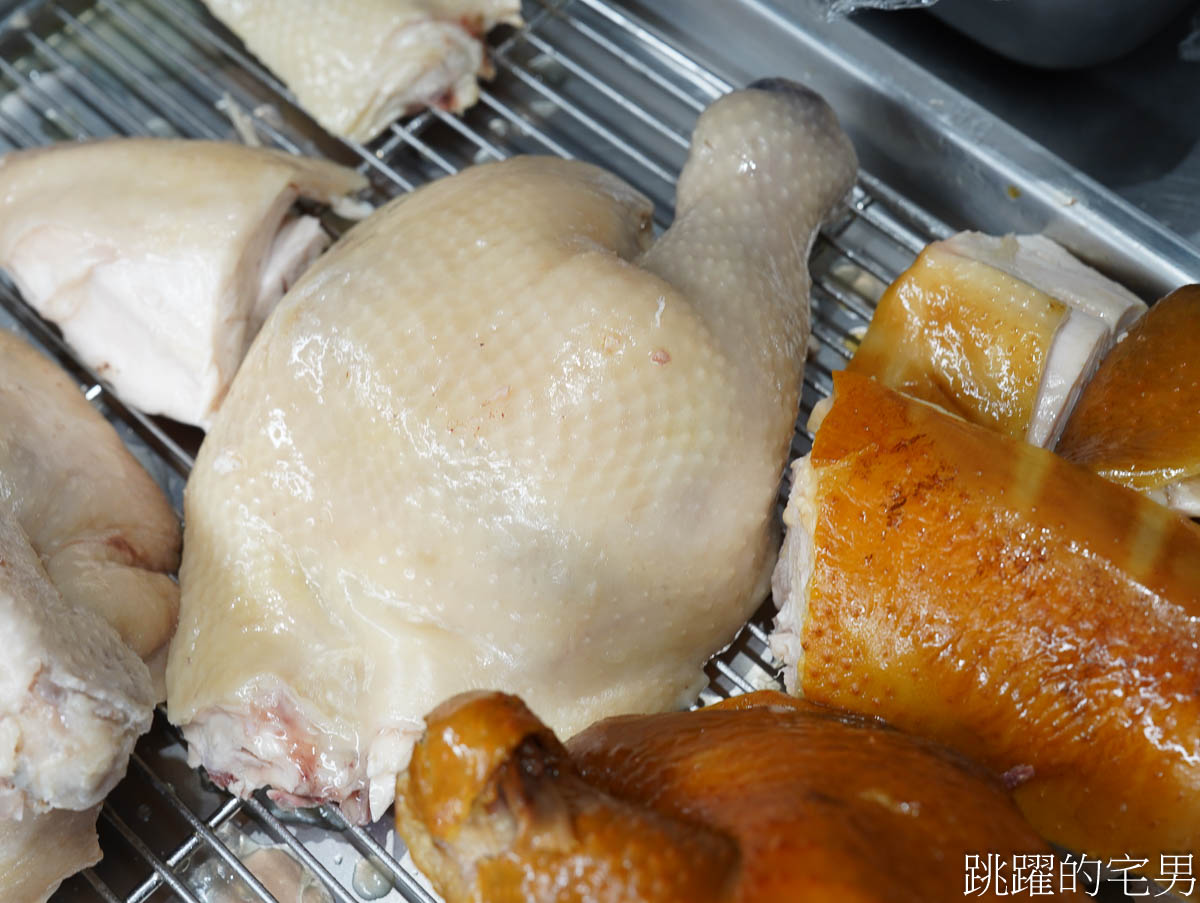 [花蓮美食]游家熟雞肉專賣店-大推煙燻雞腿飯，香氣四溢油脂豐厚，溫體雞肉好吃得沒話說，醉雞、鹽水雞都有賣整隻，花蓮下午有營業餐廳
