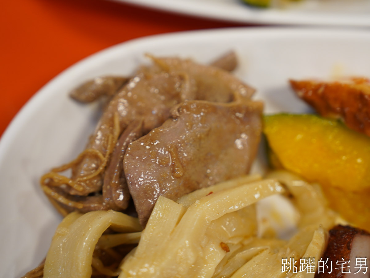 [吉安美食]兩斤農莊食堂-花蓮吃到飽120元便宜到炸裂，知道原因卻有點感傷
