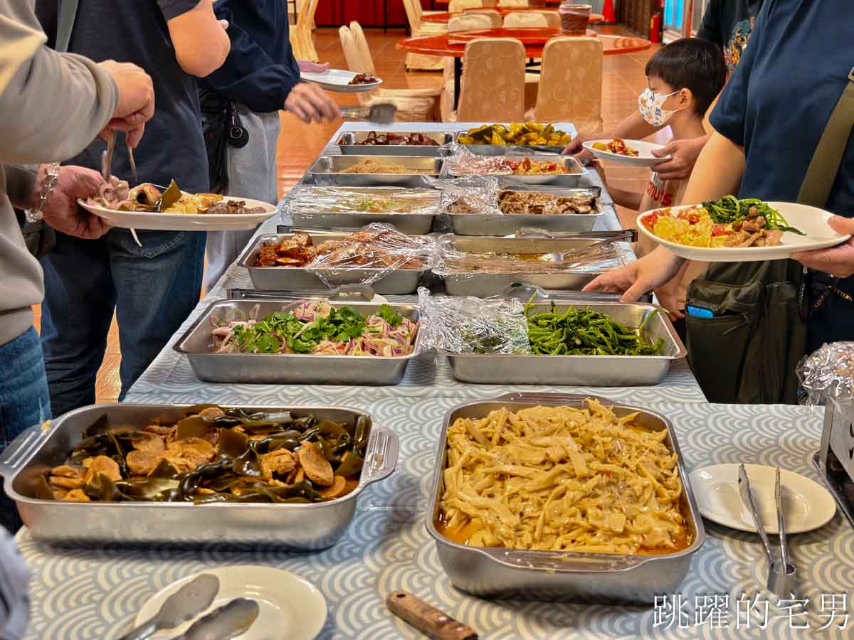 [吉安美食]兩斤農莊食堂-花蓮吃到飽120元便宜到炸裂，知道原因卻有點感傷