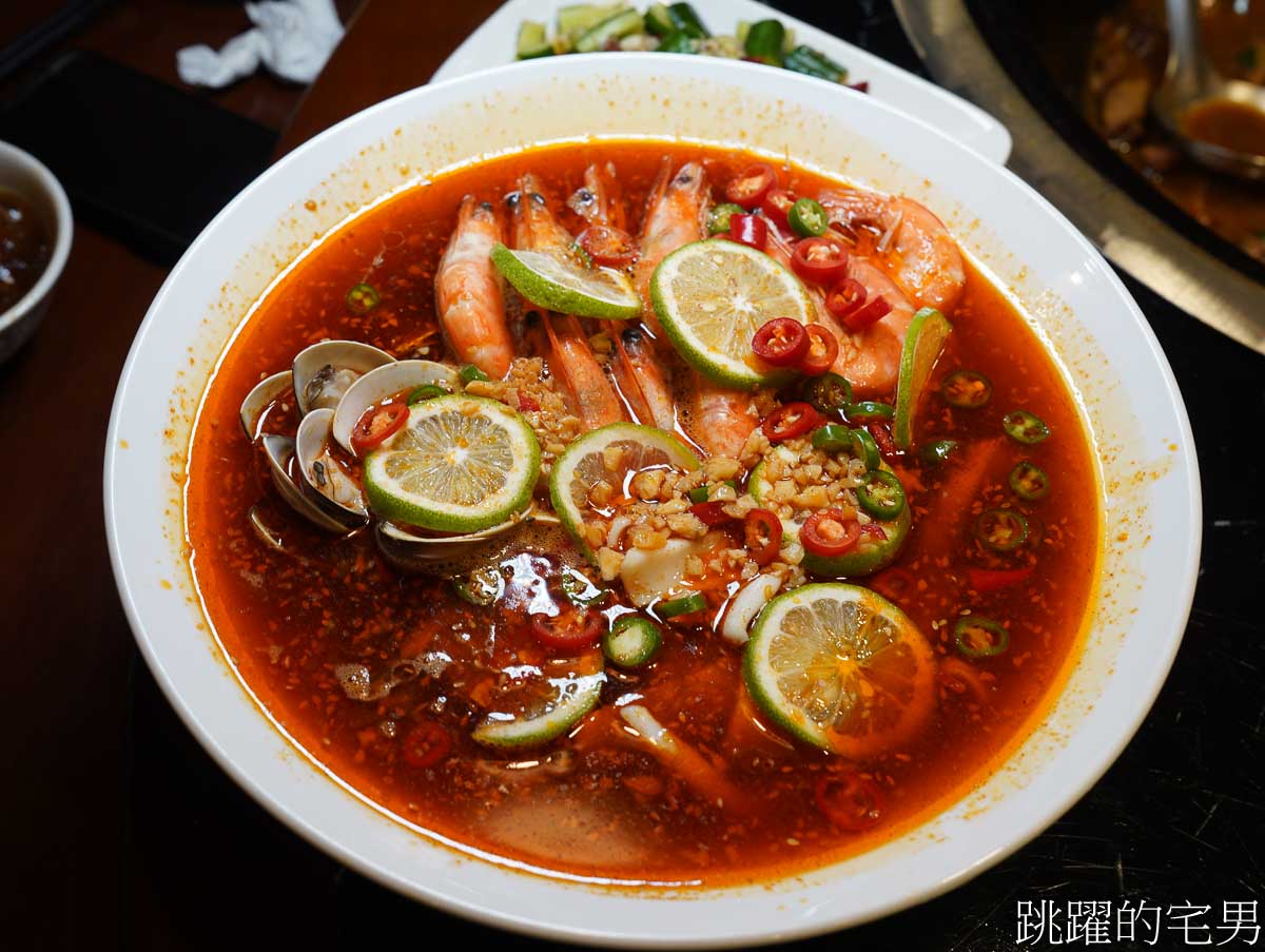 [新北三重美食]安慶小館鐵鍋燉私房菜- 新北市東北菜一位難求，現蒸花捲、撈拌海鮮、紅燒鵝肉馬鈴薯粉條好好吃