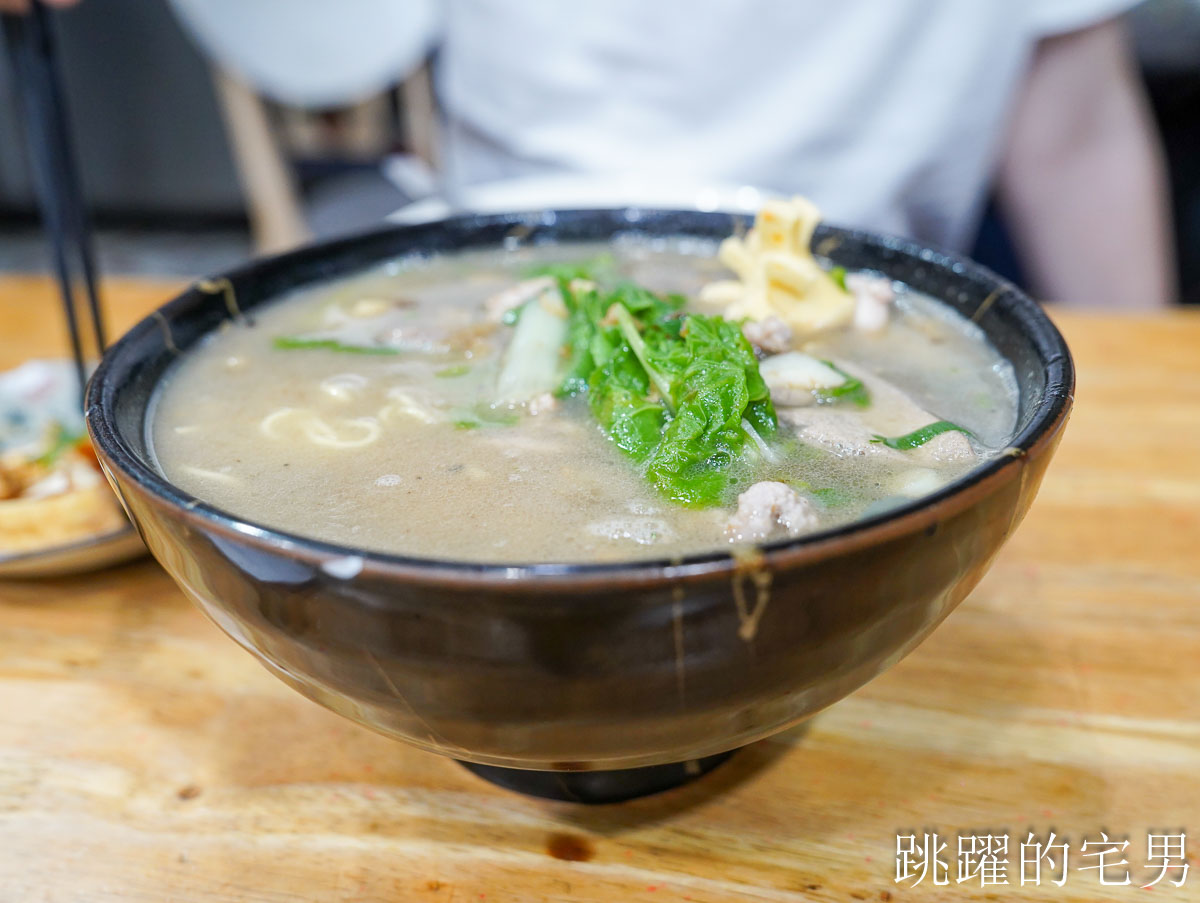 [花蓮美食]家常牛肉麵-上班族最愛，花蓮大份量炒麵，便宜牛肉麵，茄汁炒飯打中我的心，花蓮麵店