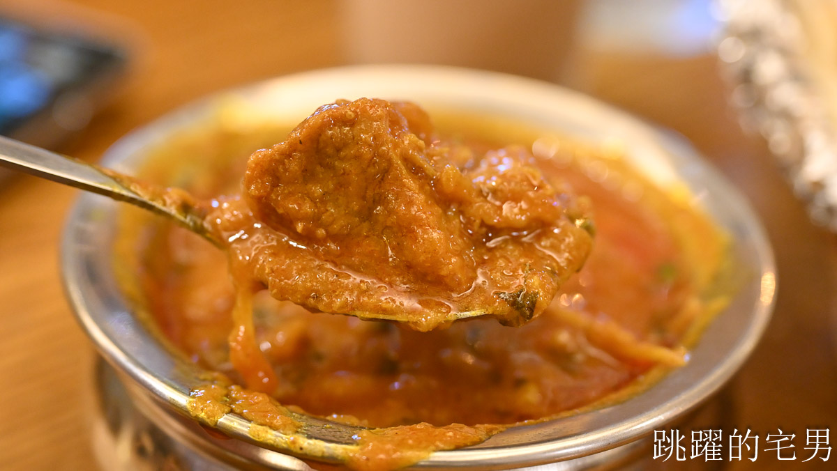 [花蓮美食]Ali的印度私房料理-經典牛肉咖哩搭配蒜味烤餅風味十足，花蓮印度咖哩