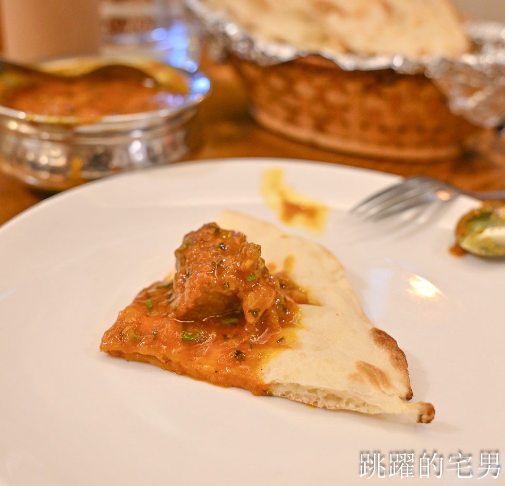 [花蓮美食]Ali的印度私房料理-經典牛肉咖哩搭配蒜味烤餅風味十足，花蓮印度咖哩