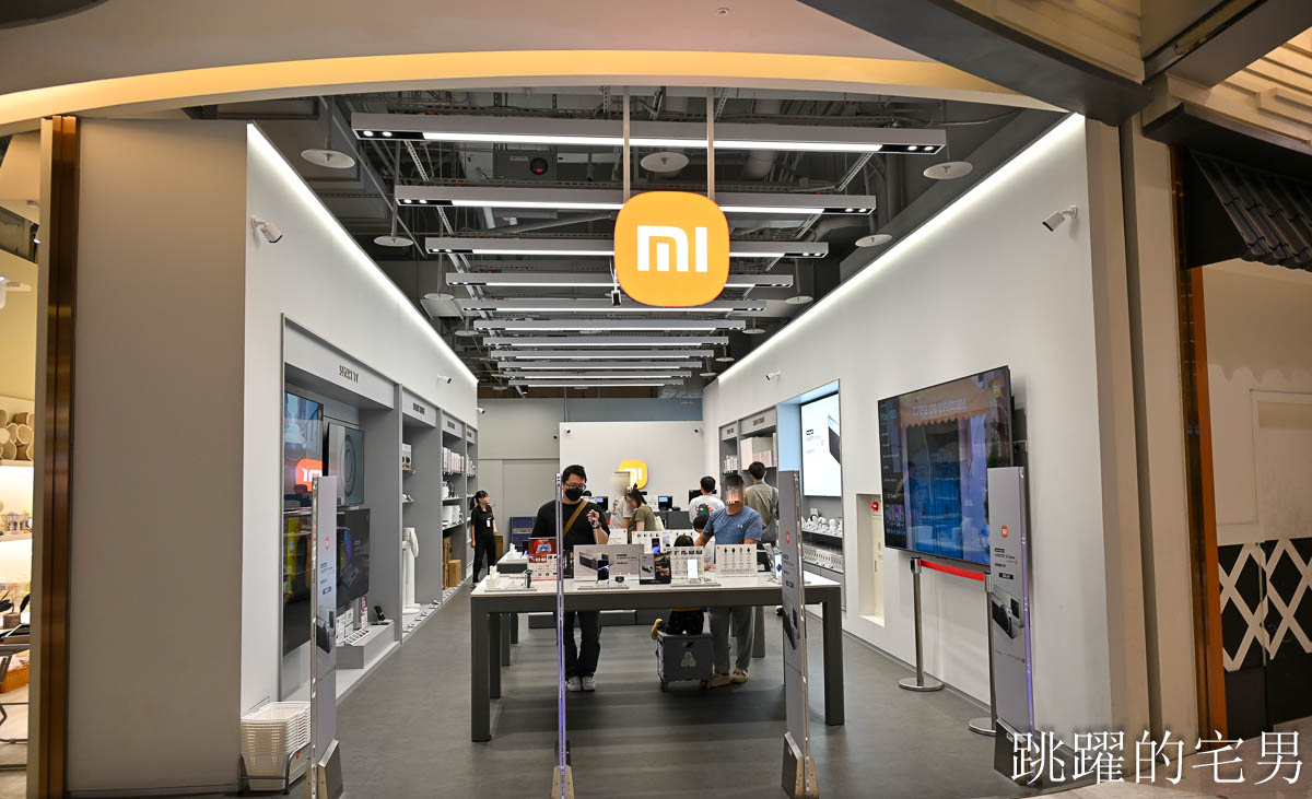 中壢大江購物中心驚喜大爆發！2025年中慶優惠資訊，打卡＋優惠＋新品牌一網打盡！讓你一進去就逛到不想出來！全年免費停車，大江才是真正的桃園之光，朋友吃飯社交最佳場所、悠遊遊逛街城