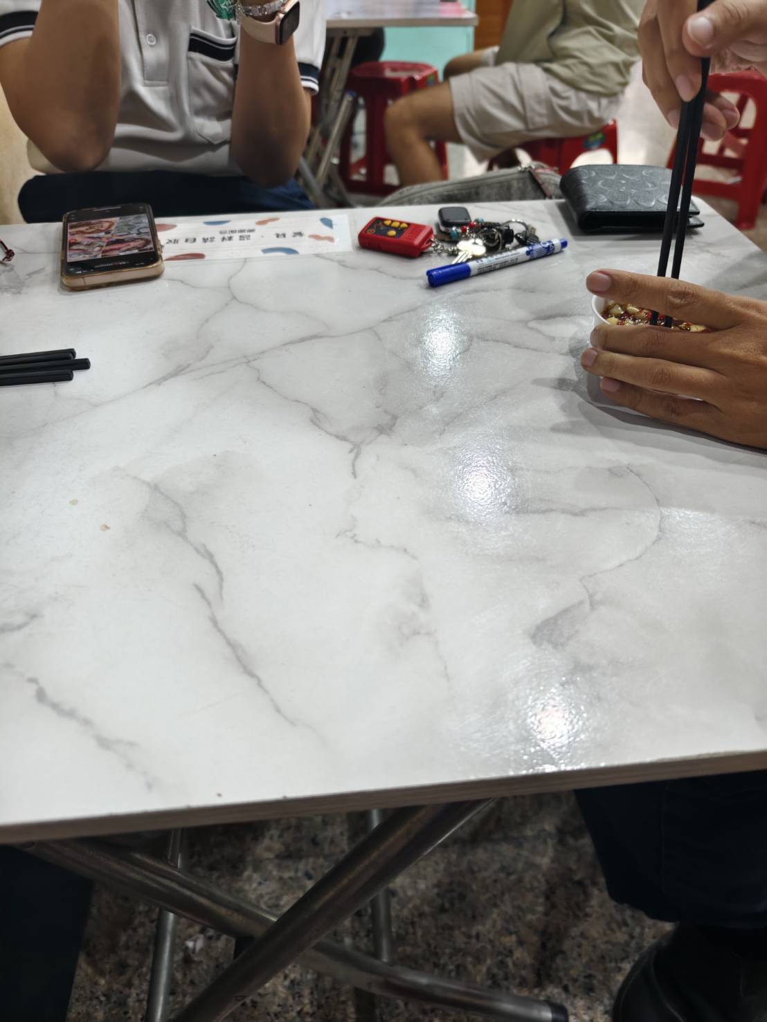[花蓮美食]鄰家水餃-超大顆花蓮水餃，10顆就讓我吃飽，還有韭菜冬粉、香菜水餃