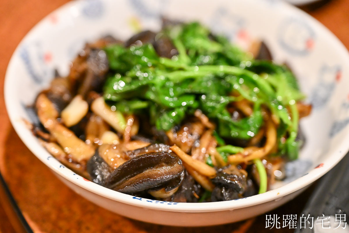 [花蓮美食]八大戶燒烤-花蓮熱炒還有羊肉爐，原住民咪咪飯很喜歡