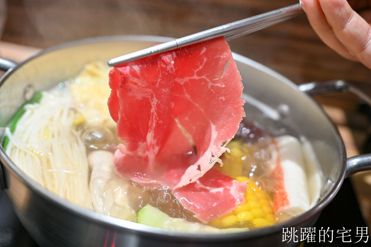 [花蓮美食]火鍋世家花蓮國聯店-必吃新鮮海鮮鍋，滿滿的蝦子超級爽，雞蛋、自助吧免費取用，花蓮火鍋推薦