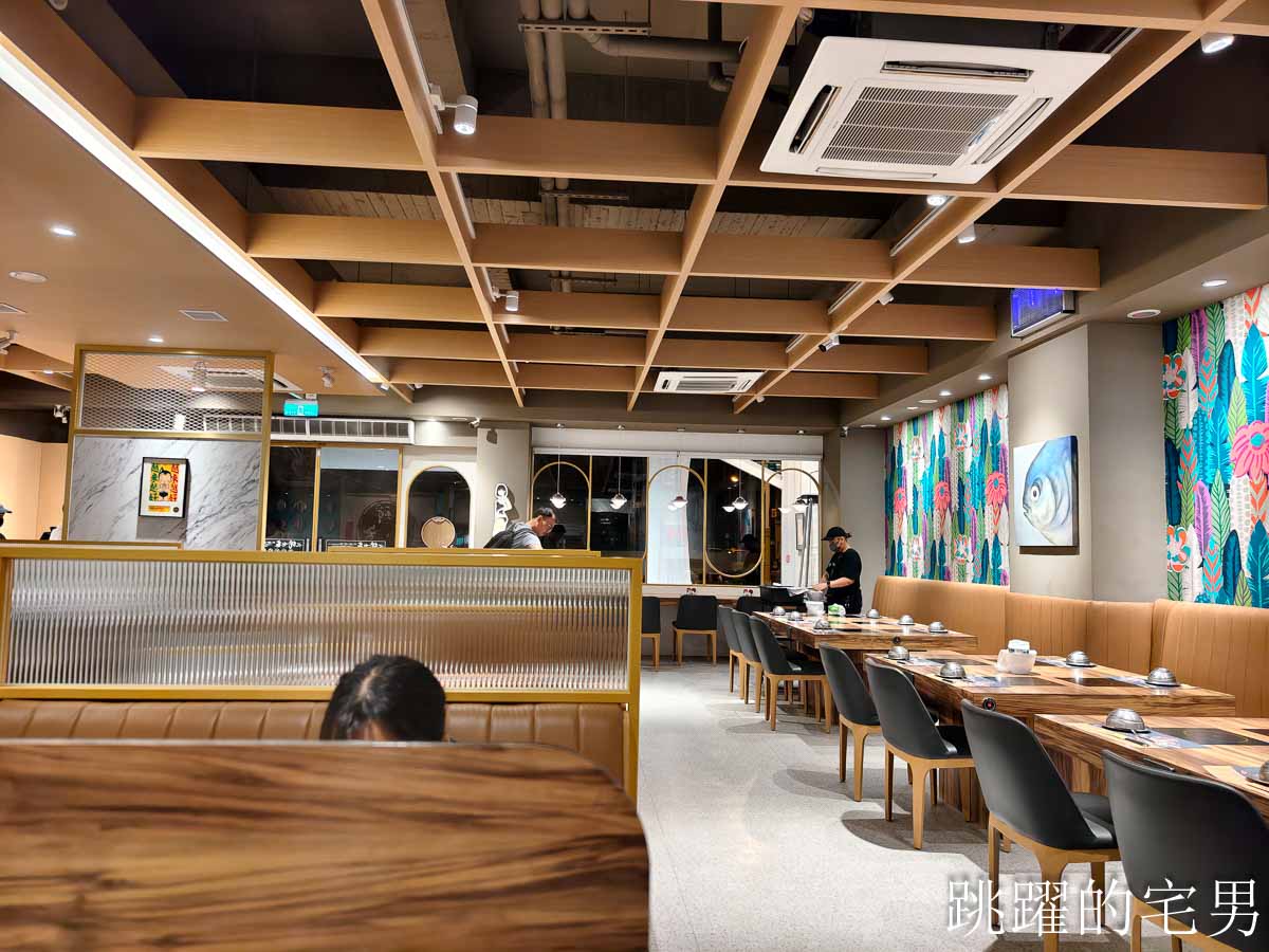 [花蓮美食]火鍋世家花蓮國聯店-必吃新鮮海鮮鍋，滿滿的蝦子超級爽，雞蛋、自助吧免費取用，花蓮火鍋推薦