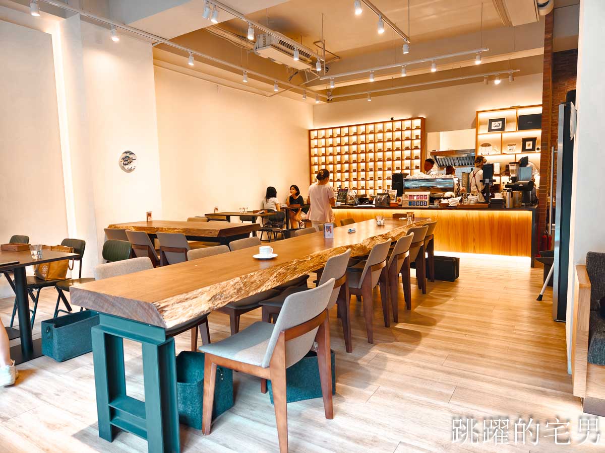 [大同區咖啡廳]波赫士領地精品咖啡館昌吉店-人稱台北提拉米蘇推薦，必點千層蛋糕才是王道，台北有插座咖啡廳
